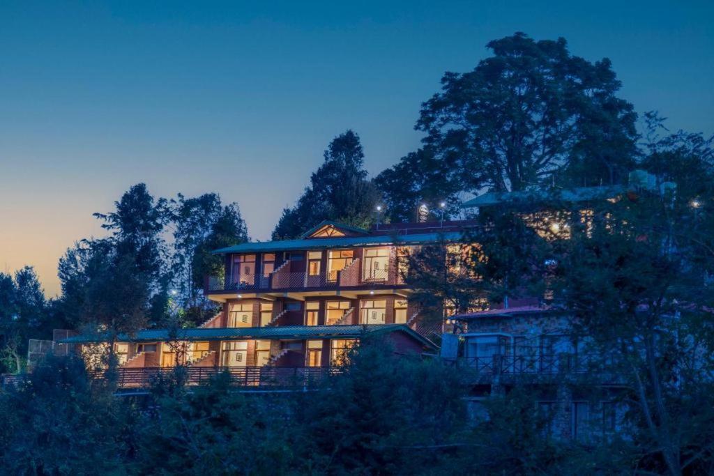 Yak And Yeti Inn Ranikhet Εξωτερικό φωτογραφία